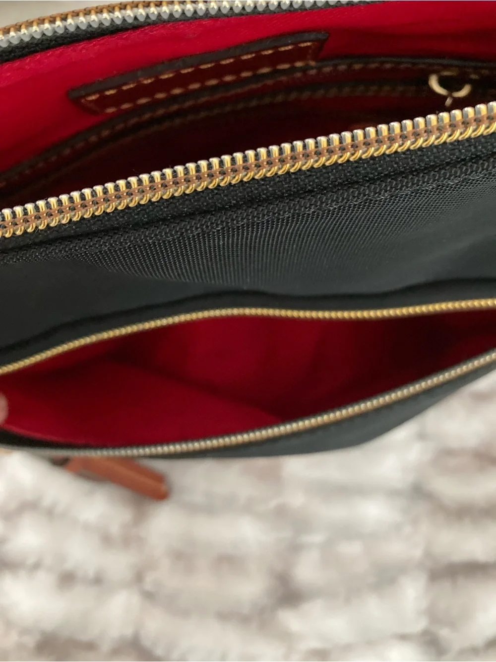 Dooney & Bourke classic black